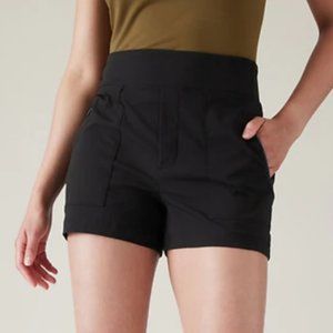 Athleta Trekkie North Short